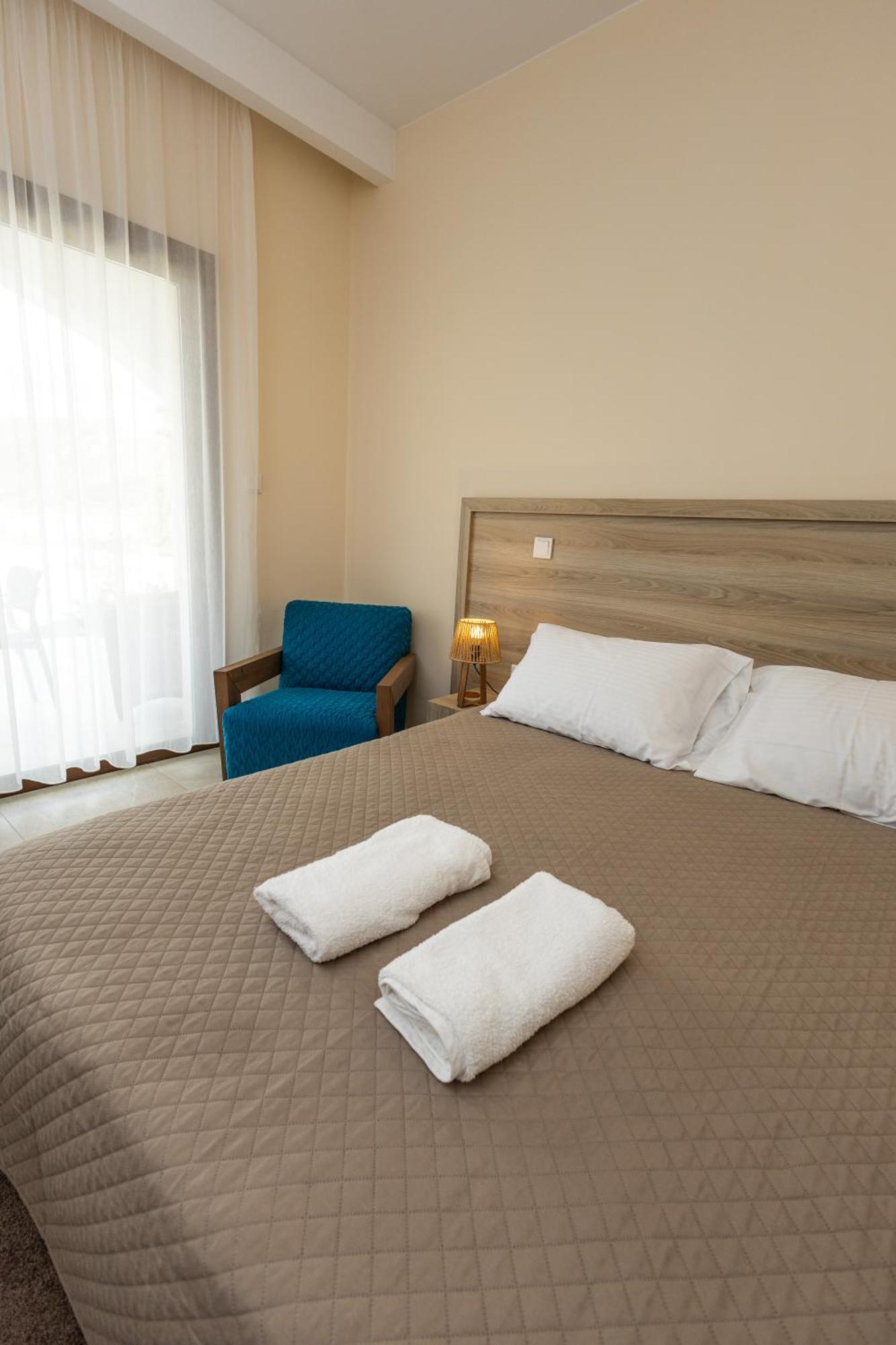 Vina Oliva Resort Pissoúri Extérieur photo